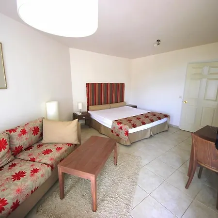 Menada Appartement *