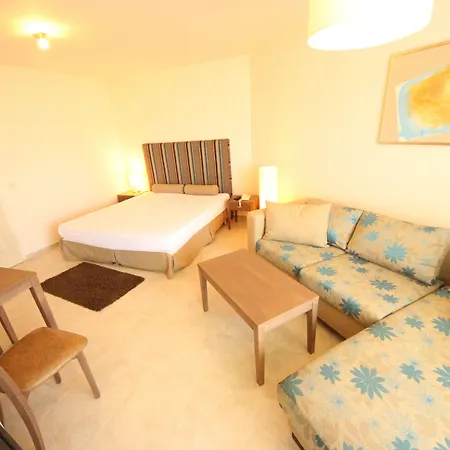 Appartement Menada *
