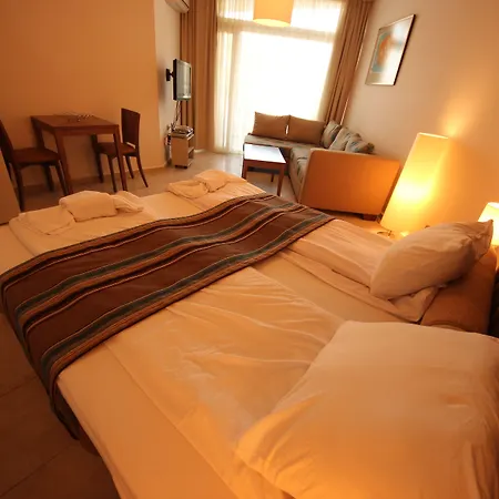 Menada Appartement *