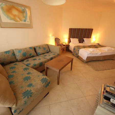 Appartement Menada *