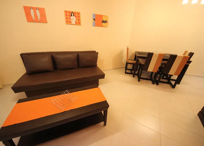 アパート Menada ソゾポル