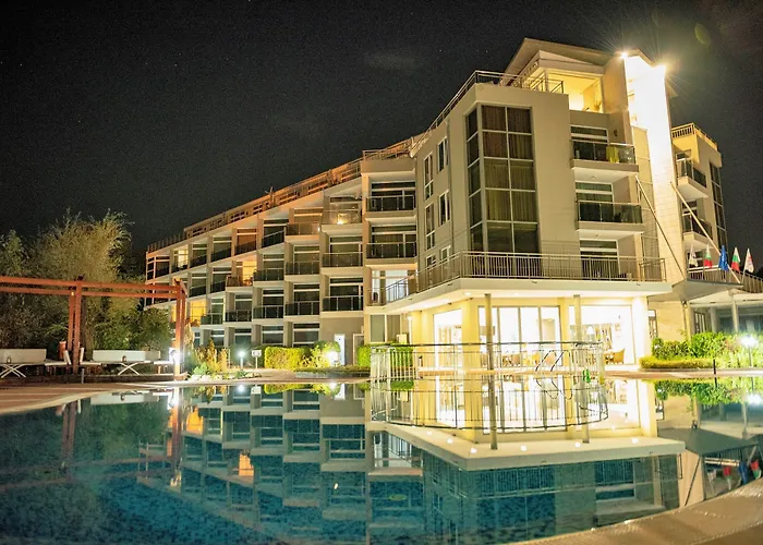 アパート Menada *